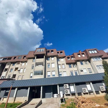 Apartman Adi 야이체 외부 사진