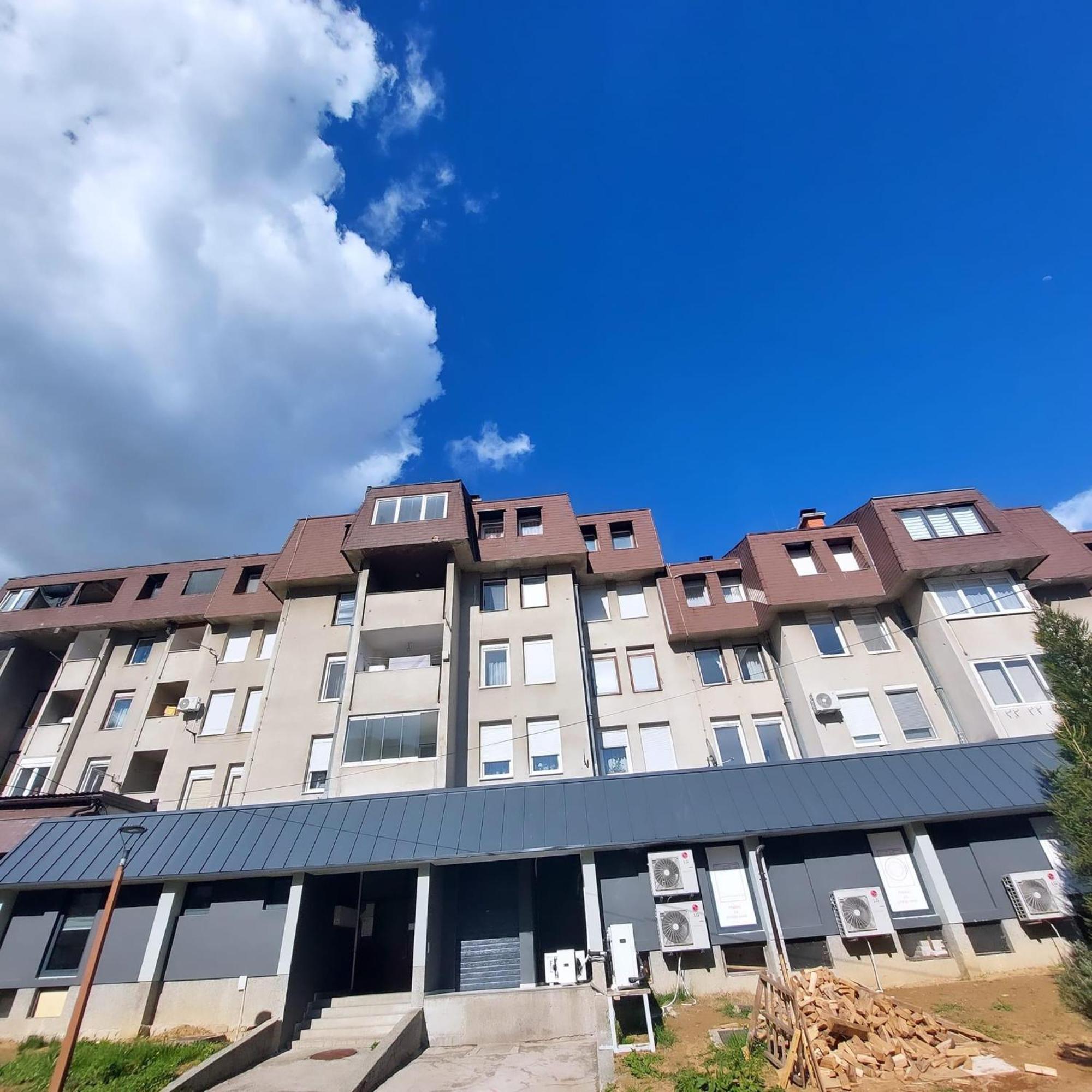 Apartman Adi 야이체 외부 사진